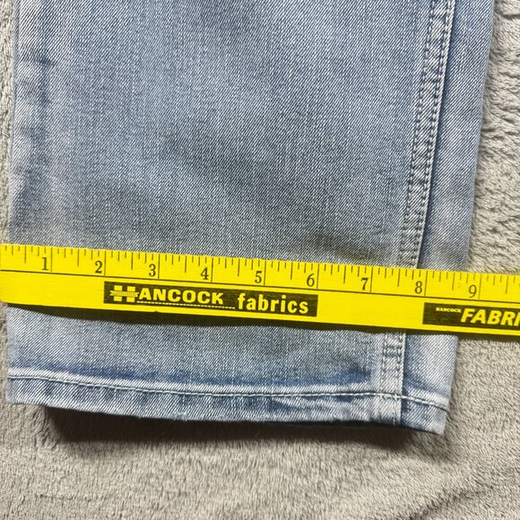 Flypaper Women’s Light Wash Straight Jeans Embroidered Pockets Size 34x32 - Picture 11 of 14